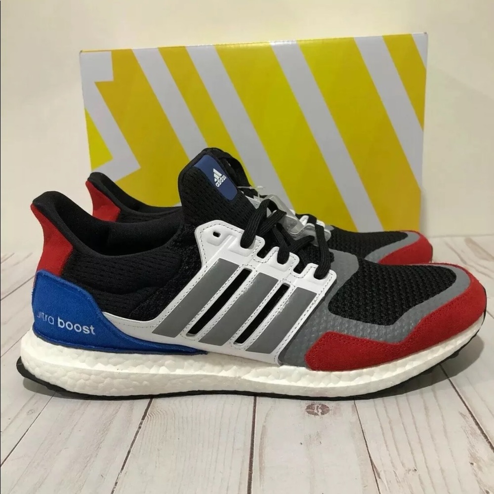 ADIDAS UltraBOOST S&L Leather Running Training